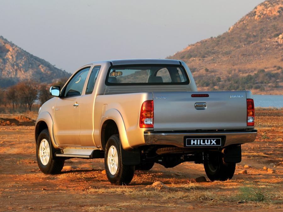  Toyota Hilux Xtra Cab 2008 года  (ZA) (фото 9 из 16)
